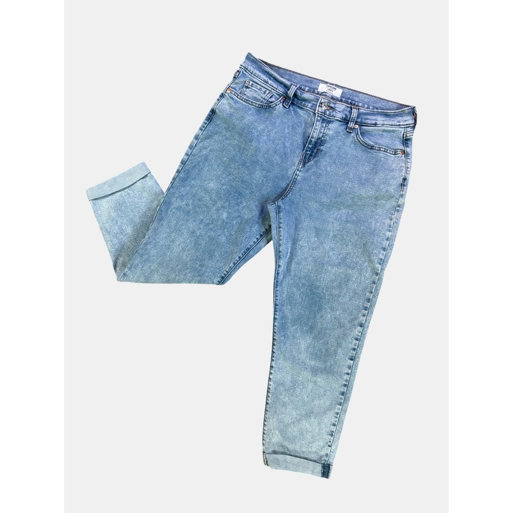 Denizen From Levi's Women's Boyfriend Jeans Size 6 W28 Per Tag Lt. Wash Cuffed